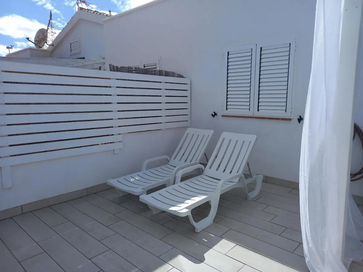 Sunny Bungalow Apartment Caleta De Fuste
